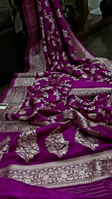 Banaras Saree with Traditional Weaving