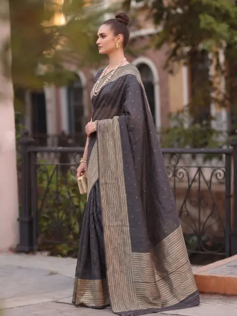 Black Cotton Blend Saree with Printed Pallu