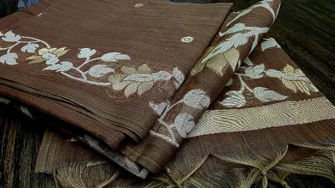 Cocoa Goldleaf Cotton Tantuj Saree
