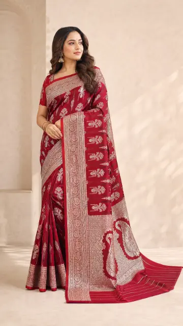 Banaras Saree with Traditional Weaving